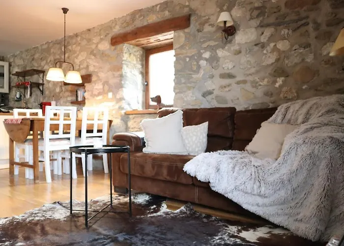 Chalet Cal Gano, 3-story Stone & Wood Mountain Retreat *